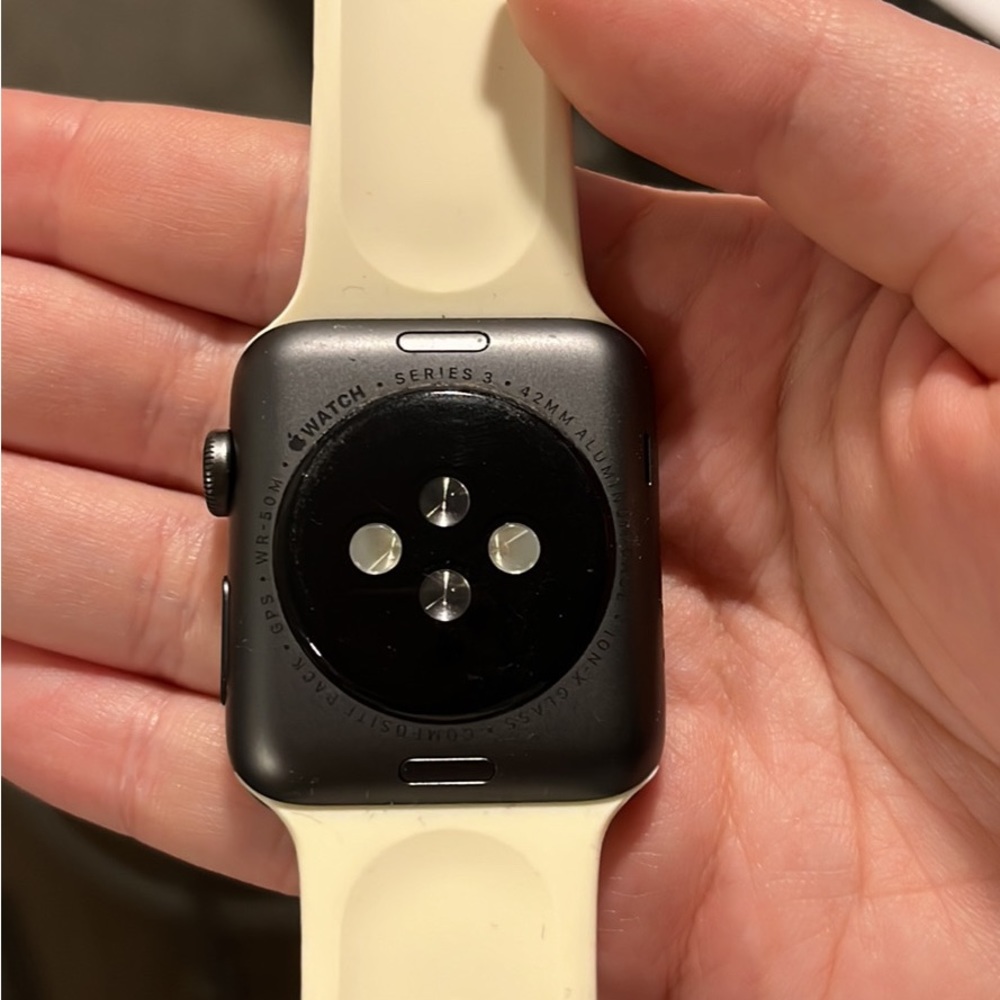 Apple watch - Picture 3 of 3